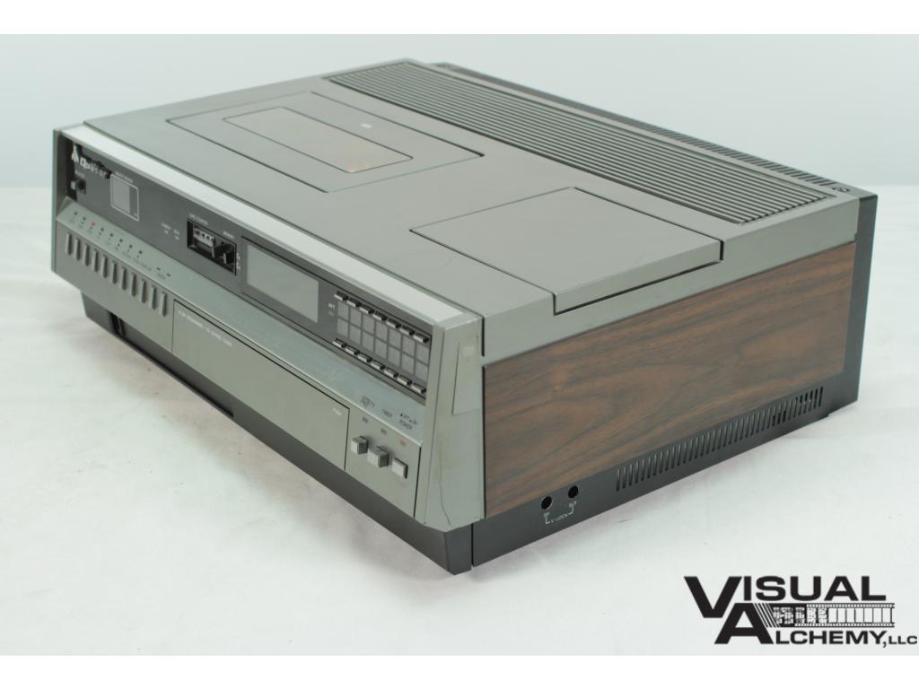 PROP 1981 Quasar VH5610TW VCR