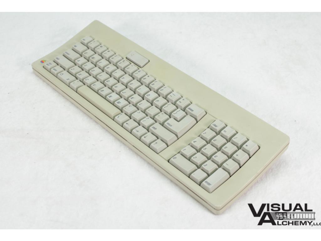 1987 Apple Keyboard M0116 120