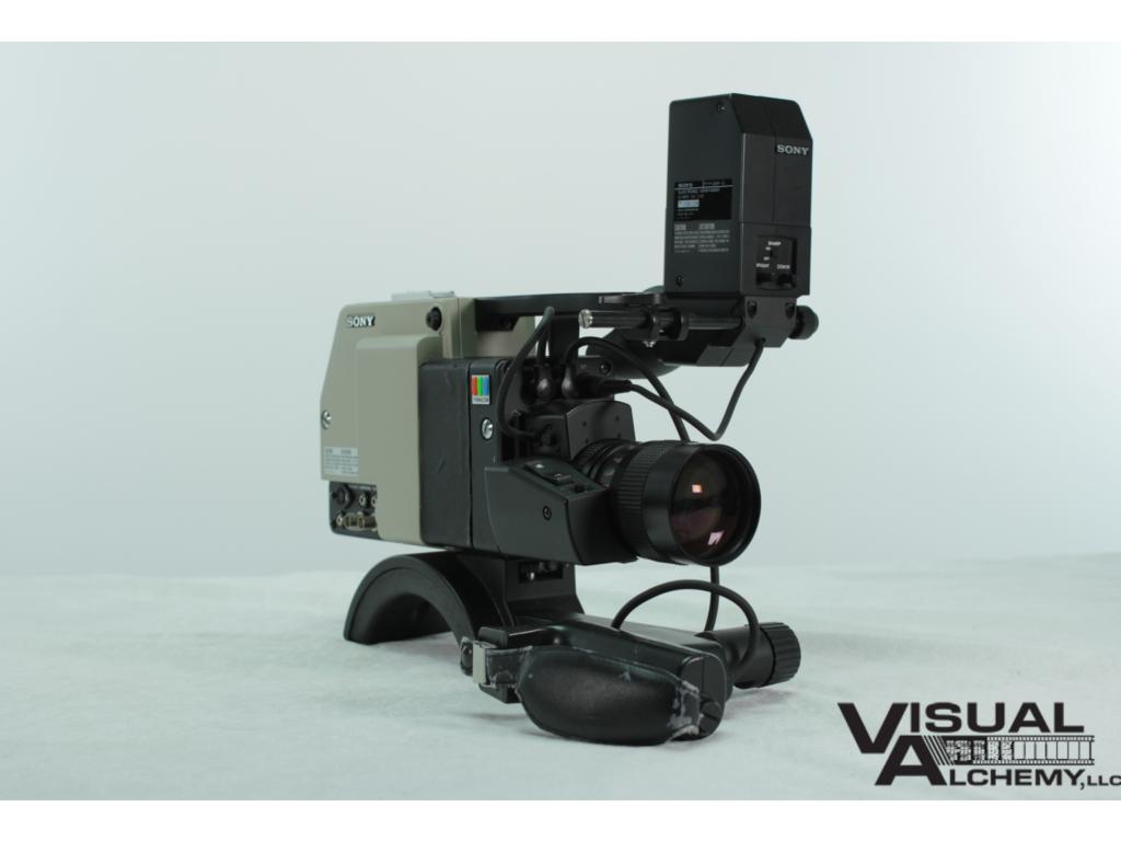 1981 Sony DXC-1800 Color Video Camera