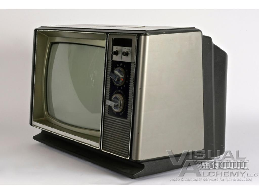 1983 13" Zenith Y131DPT