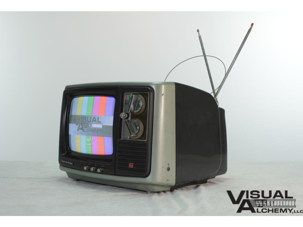 1980 9" Sharp 9D18 Color TV
