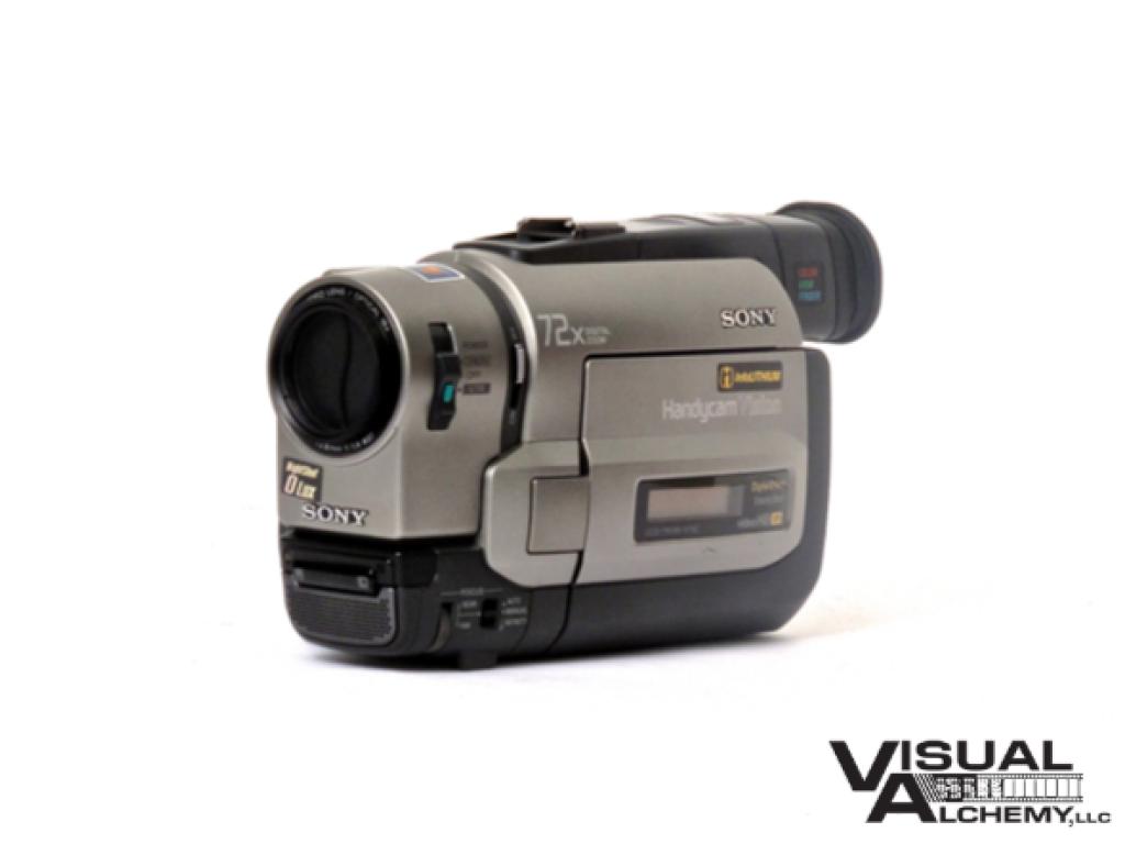 1998 Sony Hi8 CCD TRV-99
