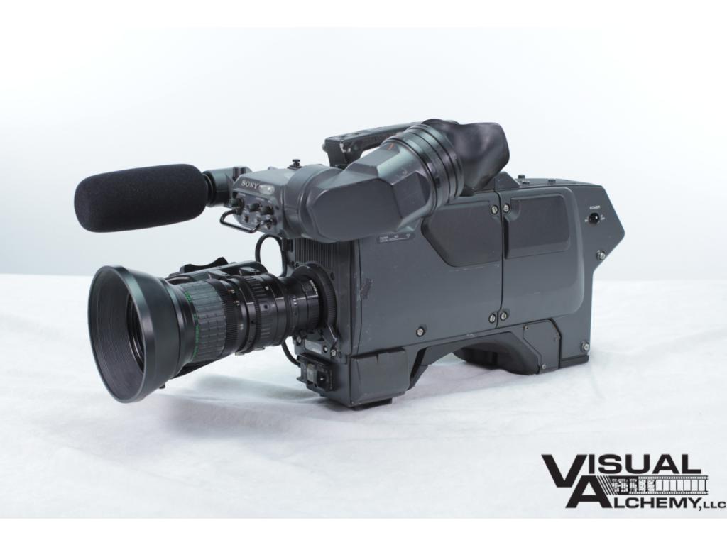 1994 Sony BVP-750 Color Video Camera (P... 24