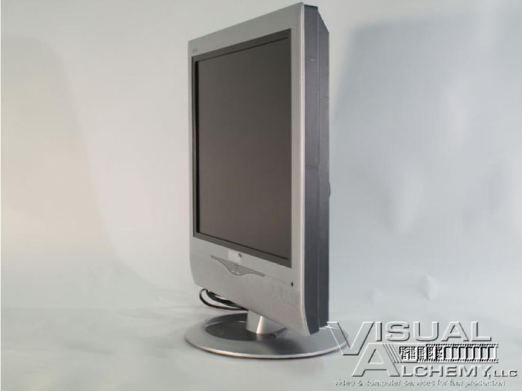 2004 20" Panasonic TC-20LA2 LCD 291