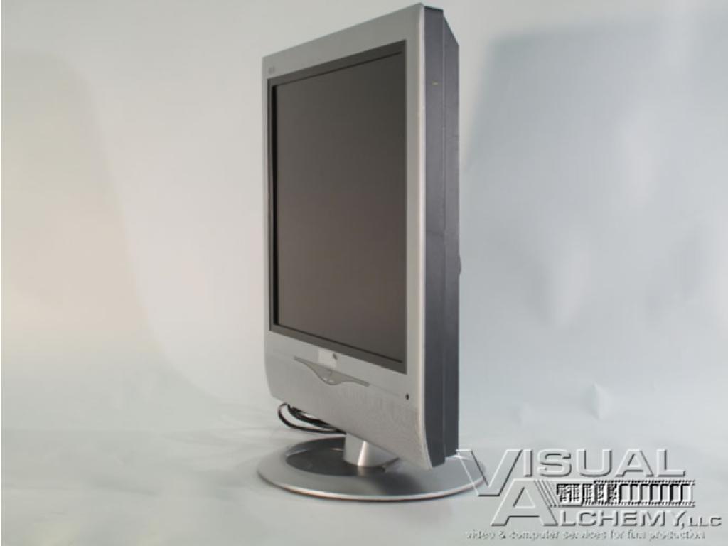 2004 20" Panasonic TC-20LA2 LCD 616