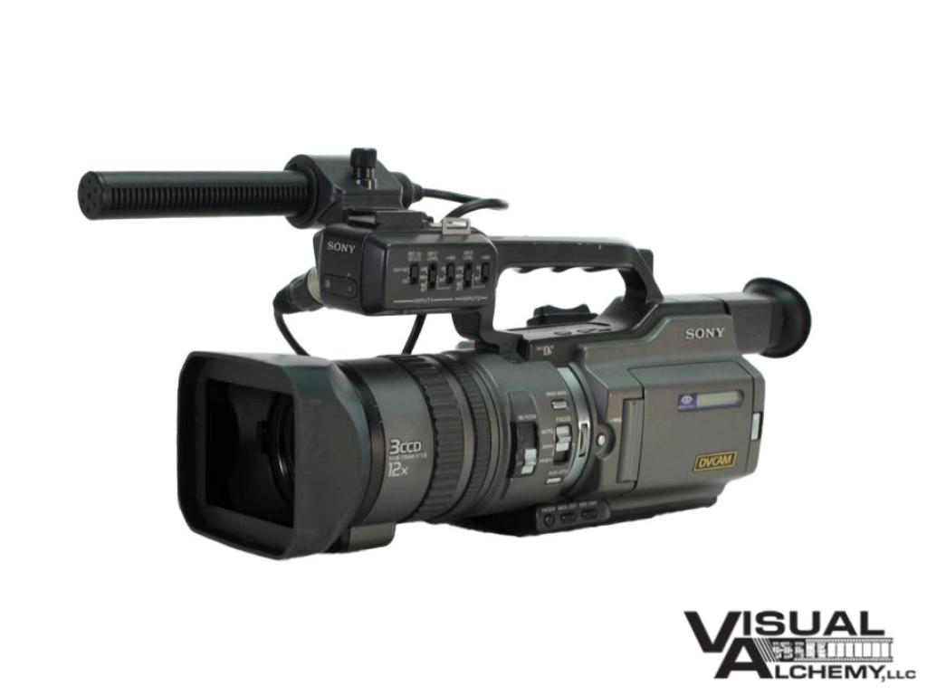 2000 Sony DVCAM DSR-150 Digital Camcorder