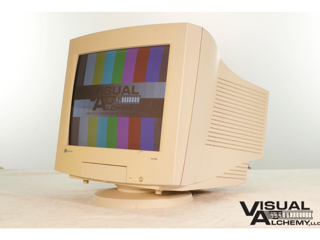 1998 16" Gateway EV-700 Computer Monitor