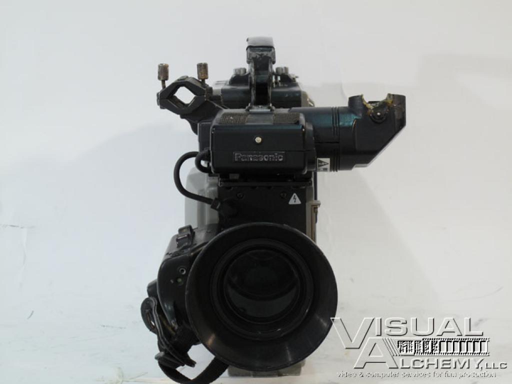 1991 Panasonic WV-F250 SVHS Camera (PROP)