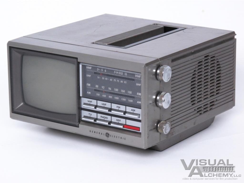 1987 5" GE Portable TV