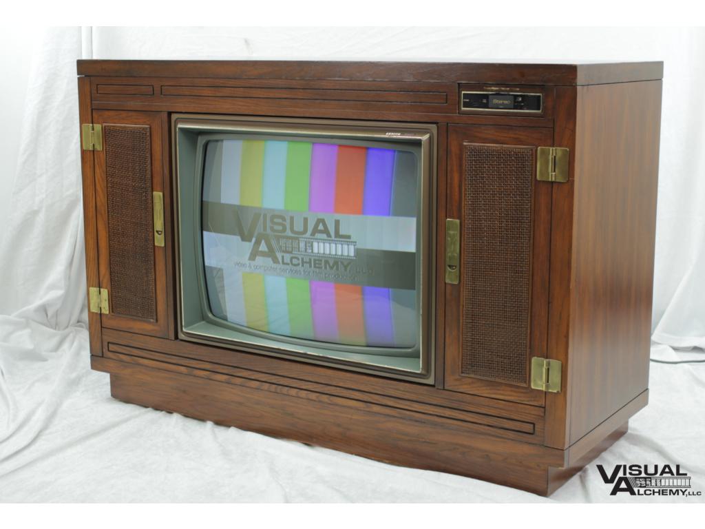 1984 25" Zenith SA2573NK Wood Console